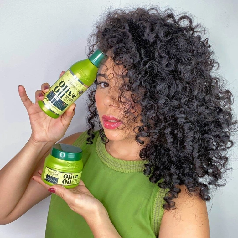 Produto Kit Umectação de Abacate com Máscara Olive Oil e Creme de Pentear Abacachos