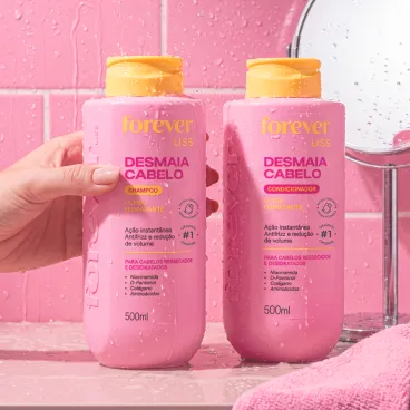 Kit Shampoo e Condicionador Desmaia Cabelo Forever Liss 1L Produto - Kit Shampoo e Condicionador Desmaia Cabelo Forever Liss 1L
