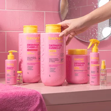 Produto - Kit Tudão Desmaia Cabelo Forever Liss 1L