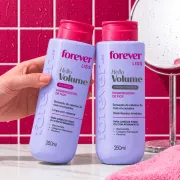 Kit Shampoo e Condicionador Hello Volume Forever Liss 250ml Produto Kit Shampoo e Condicionador Hello Volume Forever Liss 250ml